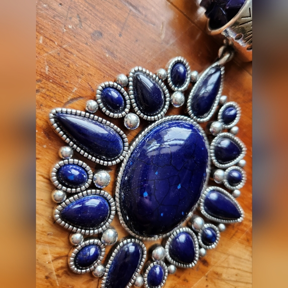 Blue Lapis Lazuli inspired Necklace with Earrings Set - Picture 3 of 17